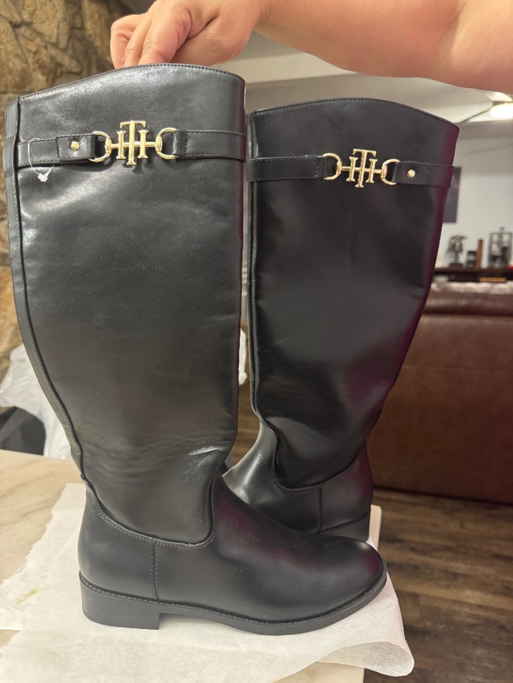 Boots good condition